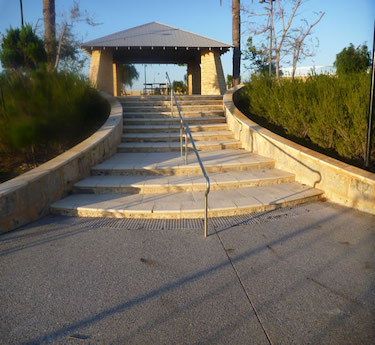 Limestone Retaining walls