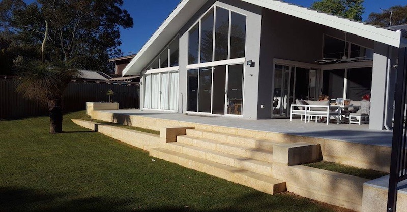 Limestone Sreen wall with Pier Caps